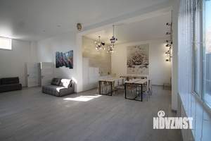 Дом 280м², 3-этажный, посуточно,