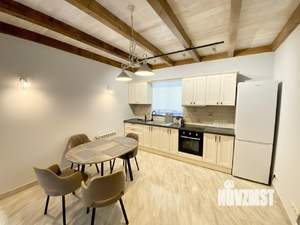 Дом 105м², 2-этажный, на длительный срок,