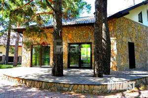 Дом 300м², 2-этажный, на длительный срок,