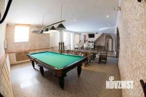 Дом 600м², 3-этажный, посуточно,