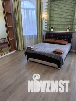 Дом 600м², 3-этажный, посуточно,