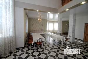 Дом 250м², 2-этажный, посуточно,