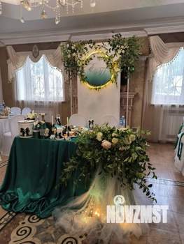 Дом 500м², 3-этажный, посуточно,