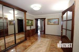 Дом 200м², 2-этажный, посуточно,