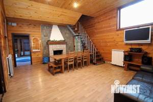 Дом 120м², 2-этажный, посуточно,