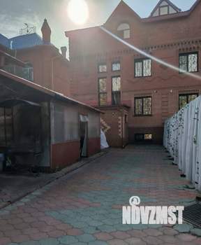 Дом 999м², 3-этажный, посуточно,