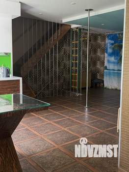 Дом 200м², 2-этажный, посуточно,