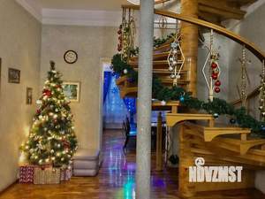 Дом 350м², 2-этажный, посуточно,