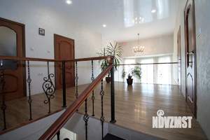 Дом 250м², 2-этажный, посуточно,