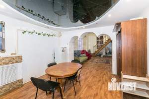 Дом 320м², 2-этажный, на длительный срок,