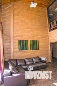 Дом 250м², 2-этажный, посуточно,