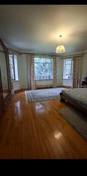 Дом 556м², 3-этажный, на длительный срок,