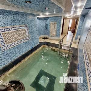 Дом 350м², 2-этажный, посуточно,