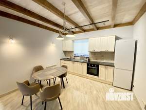 Дом 105м², 2-этажный, на длительный срок,