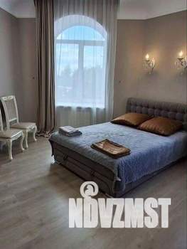 Дом 450м², 3-этажный, посуточно,