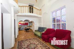 Дом 320м², 2-этажный, на длительный срок,