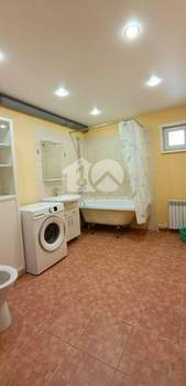 Дом 100м², 2-этажный, на длительный срок,