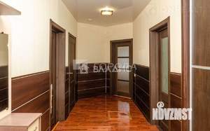 Дом 221м², 2-этажный, участок 5 сот.