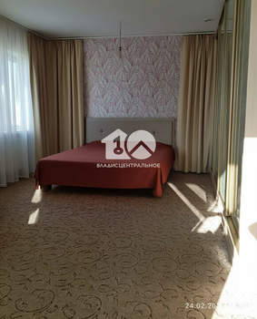 Дом 233м², 4-этажный, участок 6 сот.