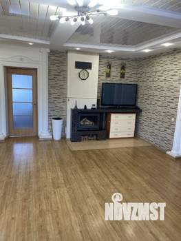 Дом 240м², 3-этажный, участок 6 сот.