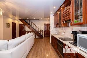 Коттедж 175м², 3-этажный, участок 4 сот.