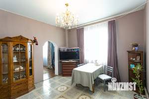 Дом 280м², 2-этажный, участок 9 сот.