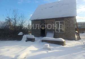 Дом 40м², 2-этажный, участок 6 сот.