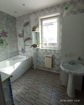 Дом 233м², 4-этажный, участок 6 сот.