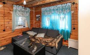 Дом 56м², 2-этажный, участок 7 сот.