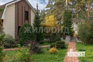 Коттедж 279м², 2-этажный, участок 12 сот.