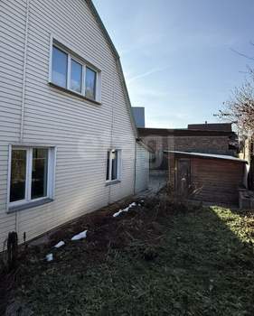 Дом 93м², 2-этажный, участок 6 сот.