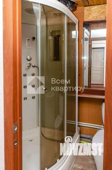 Дом 400м², 3-этажный, участок 8 сот.