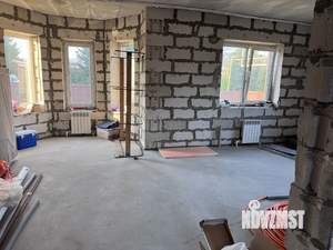 Коттедж 200м², 2-этажный, участок 10 сот.