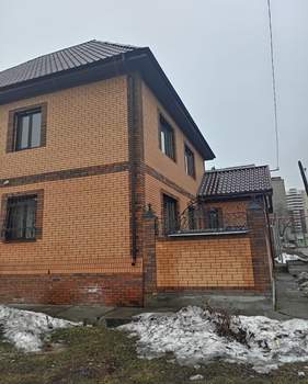 Дом 440м², 2-этажный, участок 5 сот.