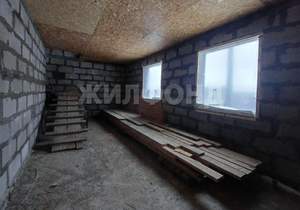 Дом 28м², 2-этажный, участок 10 сот.