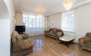 Дом 358м², 2-этажный, участок 16 сот.