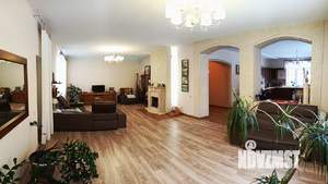 Коттедж 290м², 3-этажный, участок 10 сот.