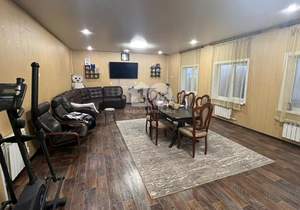 Дом 215м², 3-этажный, участок 7 сот.