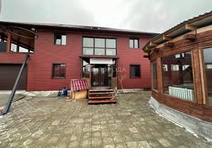 Дом 446м², 3-этажный, участок 6 сот.