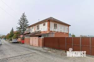 Таунхаус 181м², 2-этажный, участок 4 сот.