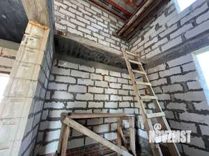 Дом 214м², 3-этажный, участок 8 сот.