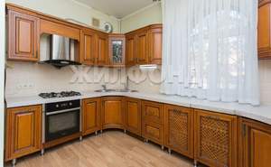 Дом 358м², 2-этажный, участок 16 сот.