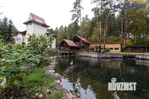 Коттедж 823м², 3-этажный, участок 50 сот.