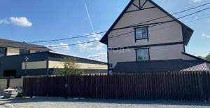 Дом 550м², 3-этажный, участок 14 сот.