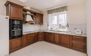 Дом 190м², 2-этажный, участок 6 сот.