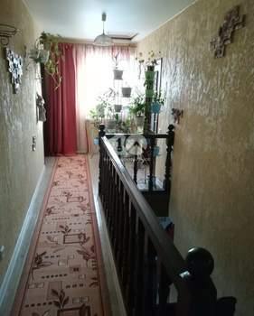 Дом 190м², 3-этажный, участок 6 сот.