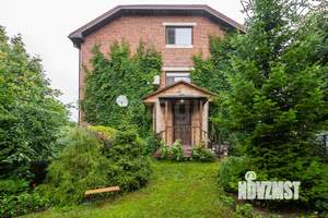 Дом 400м², 3-этажный, участок 13 сот.