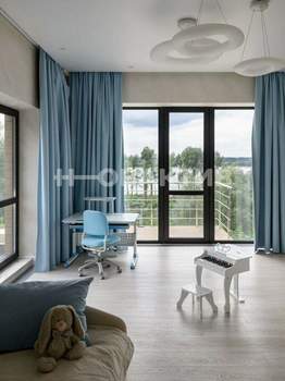 Дом 400м², 3-этажный, участок 10 сот.