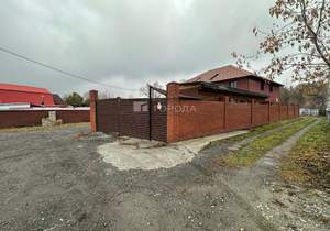 Дом 446м², 3-этажный, участок 6 сот.