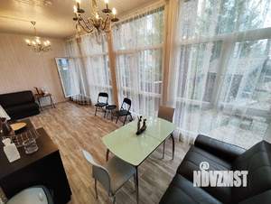 Таунхаус 230м², 3-этажный, участок 3 сот.